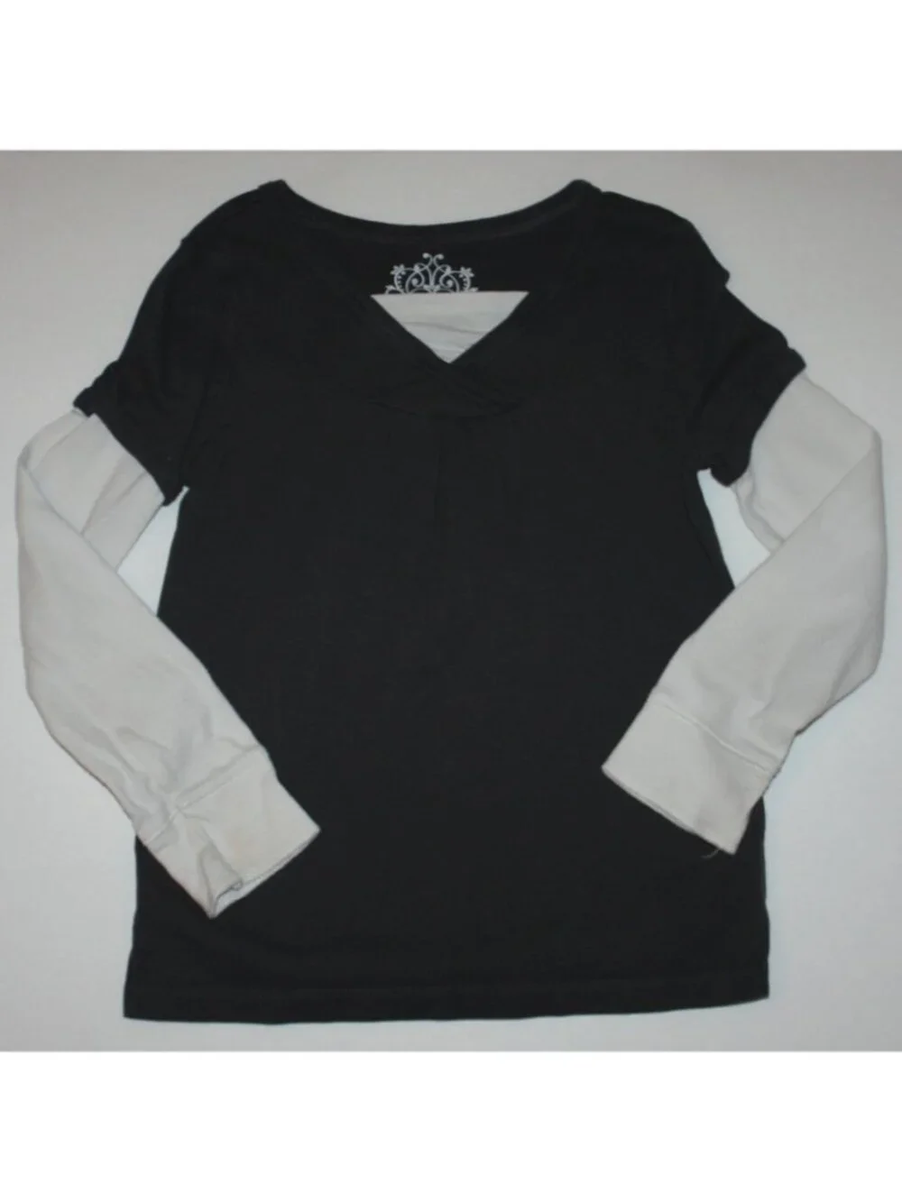 The Children's Place Girl's Dark Gray Double Sleeve Top Shirt in Child size 5-6